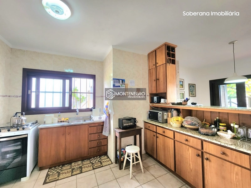 Casa em Capão Novo: 8ª foto da galeria de imagens do imóvel