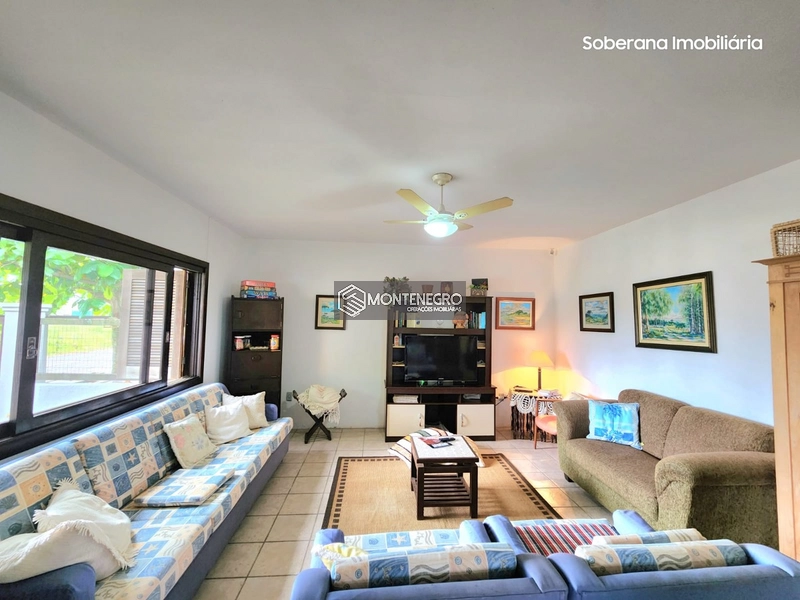 Casa em Capão Novo: 6ª foto da galeria de imagens do imóvel