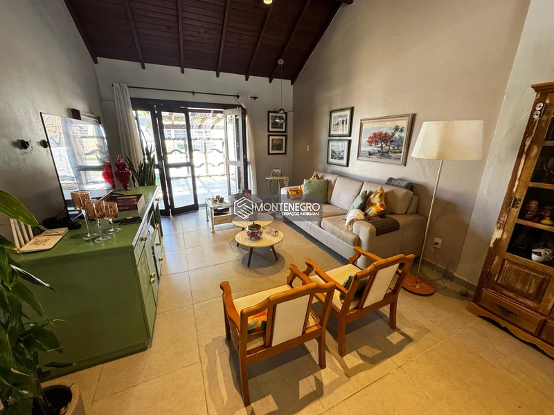 Casa na Rua das Hortências: 7ª foto da galeria de imagens do imóvel
