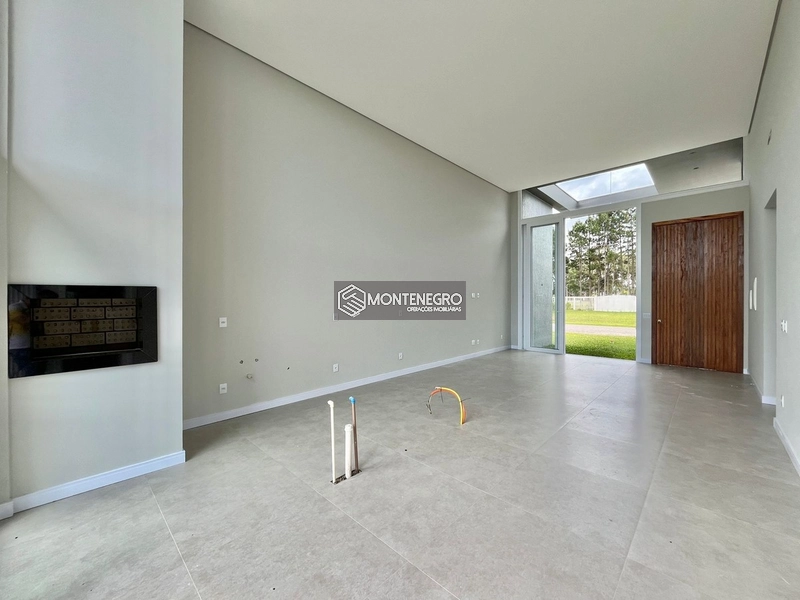 Casa de alto padrão - Condomínio Terralsul: 3ª foto da galeria de imagens do imóvel