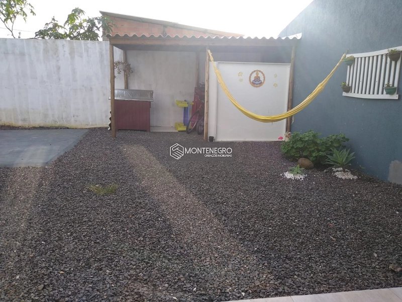CASA PRÓXIMO DO MAR NA PRAIA DE CAPÃO NOVO: 11ª foto da galeria de imagens do imóvel