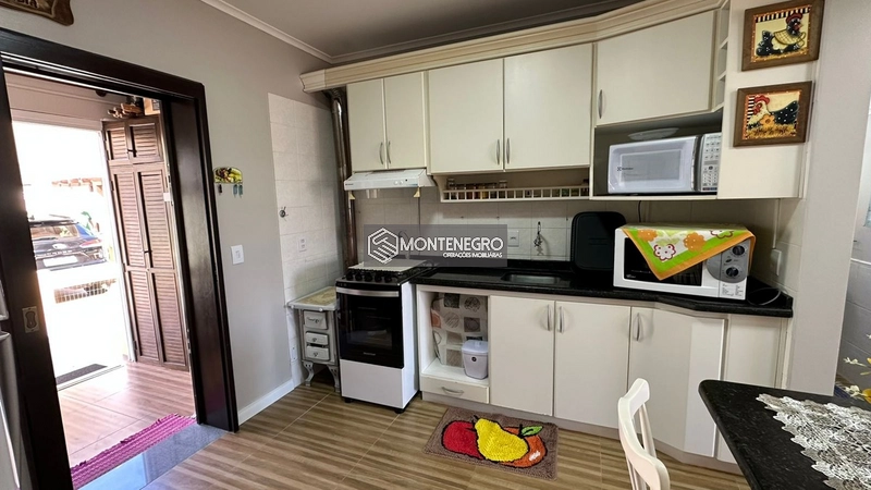 Sobrado Rua Beija Flor beira esquina beira mar: 16ª foto da galeria de imagens do imóvel