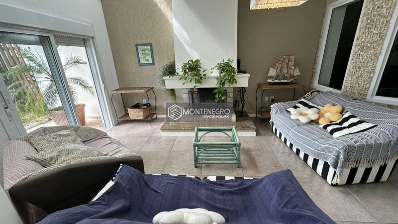 Rua Tulipa em Capao Novo: 16ª foto da galeria de imagens do imóvel