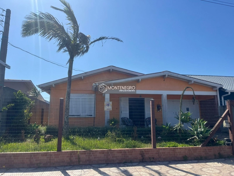 EM ÓTIMA LOCALIZAÇÃO CASA EM XANGRI-LÁ!!!: 2ª foto da galeria de imagens do imóvel