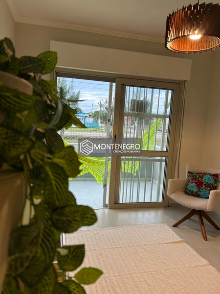 Apartamento 3 Dormitórios Térreo em Capão Novo: 3ª foto da galeria de imagens do imóvel