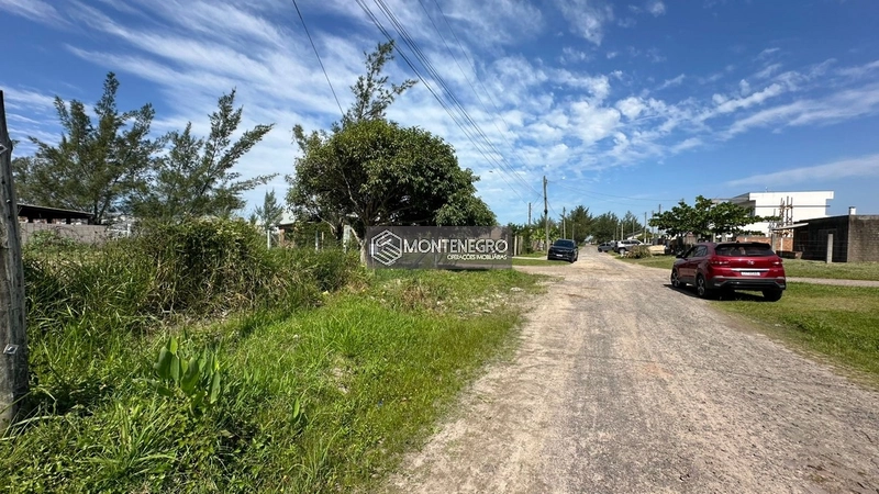 EXCELENTE TERRENO NA PRAIA DE CAPÃO NOVO A POUCOS METROS MAR: 5ª foto da galeria de imagens do imóvel