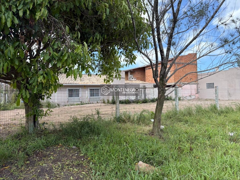 EXCELENTE TERRENO NA PRAIA DE CAPÃO NOVO A POUCOS METROS MAR: 3ª foto da galeria de imagens do imóvel