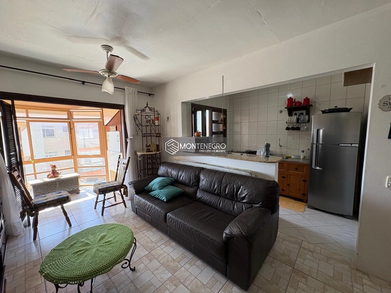 ATENÇÃO: APARTAMENTO SEM MÓVEIS A 50M MAR COM VISTA PARA O MAR