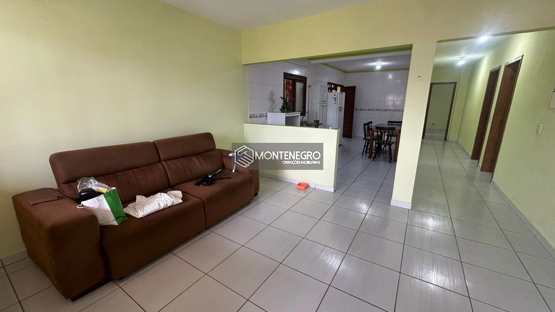 Casa 3 Dorm com Suíte e Lareira em Capão Novo: 3ª foto da galeria de imagens do imóvel