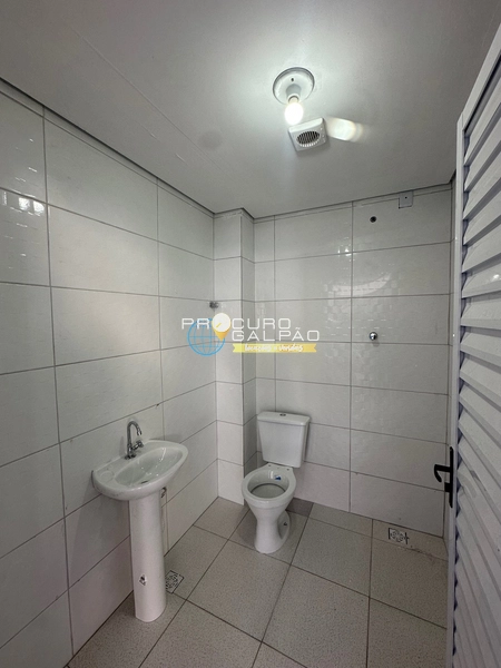 Galpão Comercial/Industrial com Pé Direito de 6 Metros – ZUP 1: 7ª foto da galeria de imagens do imóvel