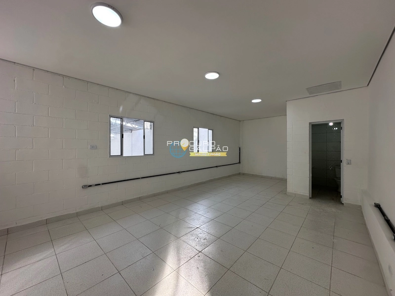 Galpão Comercial/Industrial com Pé Direito de 6 Metros – ZUP 1: 9ª foto da galeria de imagens do imóvel