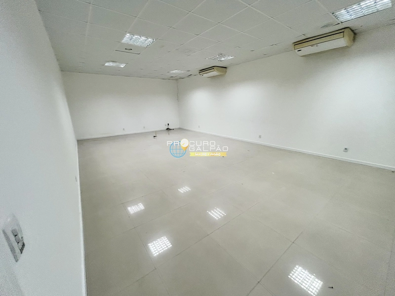 Salão Comercial para Locação – 437m² |Próximo ao Centro de Santo André: 11ª foto da galeria de imagens do imóvel