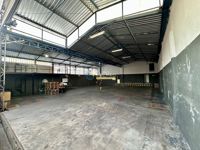 Oportunidade de Locação - Galpão Sacadura Cabral – 500 m²: 2ª foto da galeria de imagens do imóvel