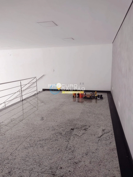 OPORTUNIDADE - SALÃO Via Movimentada de Mauá – 300 m², 6m de Altura: 2ª foto da galeria de imagens do imóvel