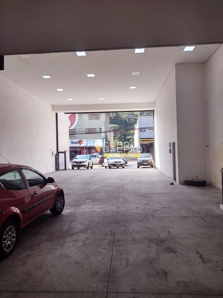 OPORTUNIDADE - SALÃO Via Movimentada de Mauá – 300 m², 6m de Altura: 7ª foto da galeria de imagens do imóvel