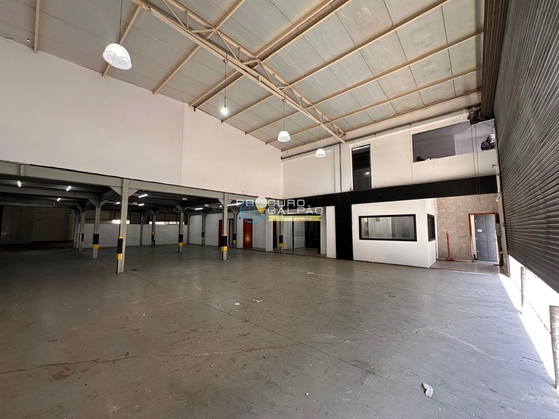 Galpão para Locação na Vila Guilherme – 750m²: 3ª foto da galeria de imagens do imóvel