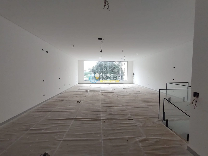 Salão Comercial Amplo – 320m² | Área Privilegiada de Santo André: 7ª foto da galeria de imagens do imóvel