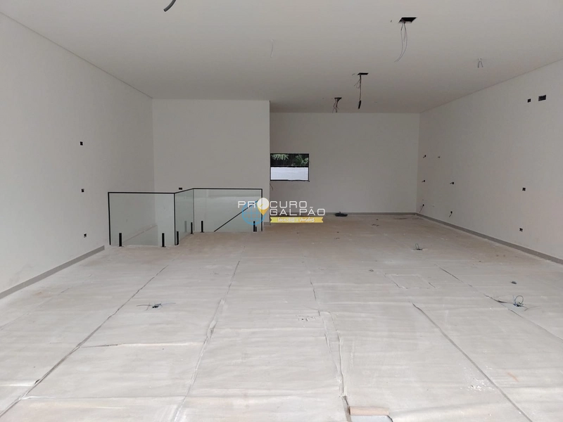 Salão Comercial Amplo – 320m² | Área Privilegiada de Santo André: 8ª foto da galeria de imagens do imóvel