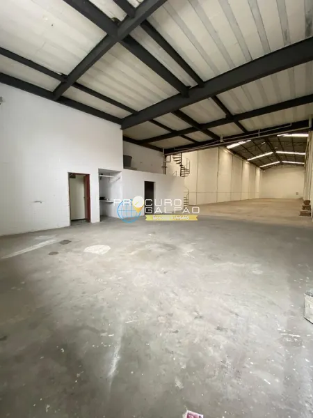 Galpão industrial com 715 m² - Santo André SP: 4ª foto da galeria de imagens do imóvel