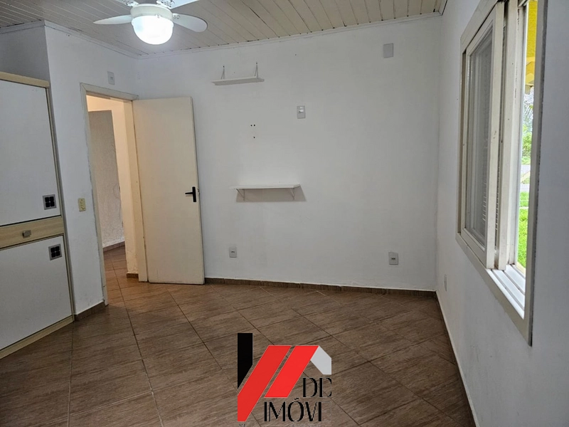 CASA DE ESQUINA BEM LOCALIZADA EM CAPÃO DA CANOA: 6ª foto da galeria de imagens do imóvel