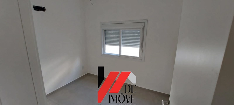 VENDO CASA APENAS UMA QUADRA DO MAR !!!: 3ª foto da galeria de imagens do imóvel