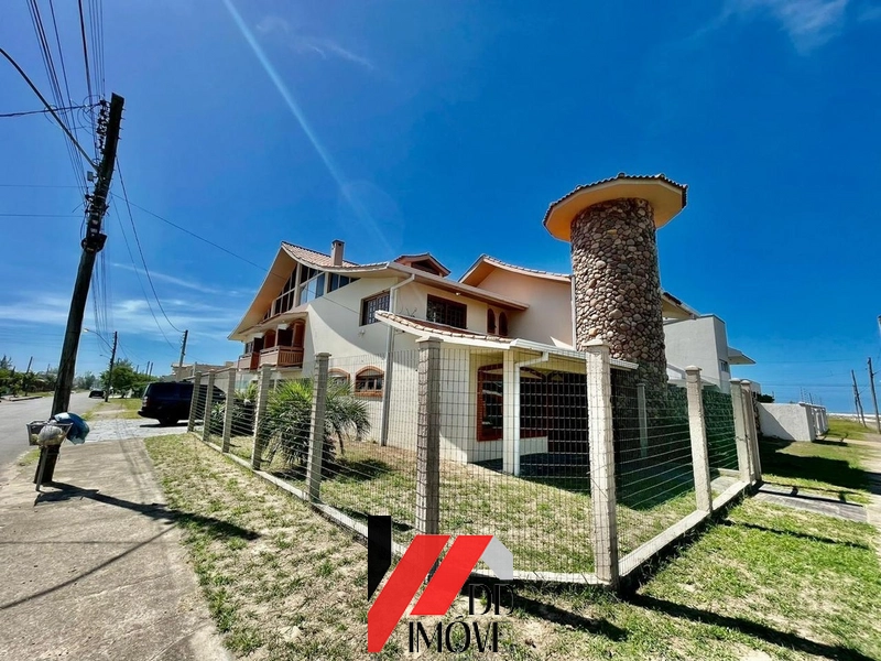 CASA ALTO PADRÃO A DUAS QUADRAS DO MAR !!!: 1ª foto da galeria de imagens do imóvel