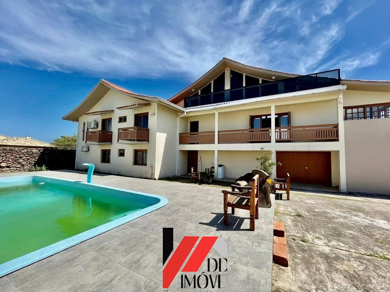 CASA ALTO PADRÃO A DUAS QUADRAS DO MAR !!!: 3ª foto da galeria de imagens do imóvel