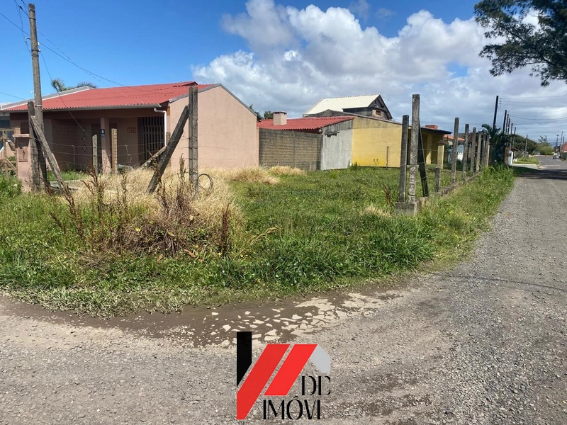 SE SEU SONHO É ACORDAR COM O BARULHO DAS ONDAS, ESSE TERRENO É SEU!