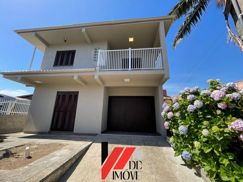PARA VOCÊ QUE TEM FAMILIA GRANDE. SOBRADO COM 4 DORM, 3 QUADRAS DO MAR: 2ª foto da galeria de imagens do imóvel