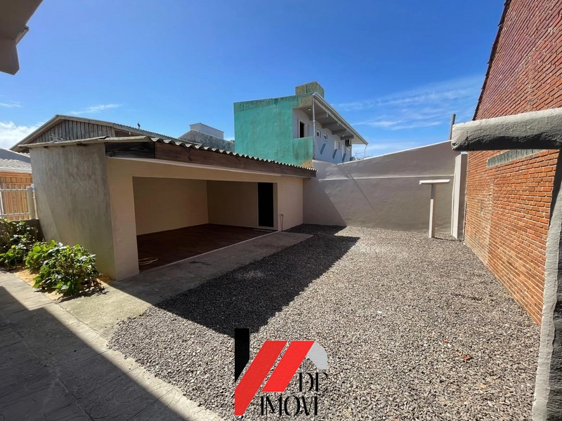 PARA VOCÊ QUE TEM FAMILIA GRANDE. SOBRADO COM 4 DORM, 3 QUADRAS DO MAR: 5ª foto da galeria de imagens do imóvel