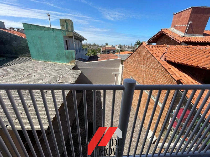 PARA VOCÊ QUE TEM FAMILIA GRANDE. SOBRADO COM 4 DORM, 3 QUADRAS DO MAR: 26ª foto da galeria de imagens do imóvel