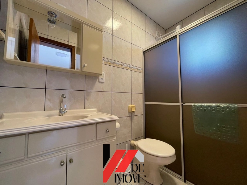 PARA VOCÊ QUE TEM FAMILIA GRANDE. SOBRADO COM 4 DORM, 3 QUADRAS DO MAR: 16ª foto da galeria de imagens do imóvel