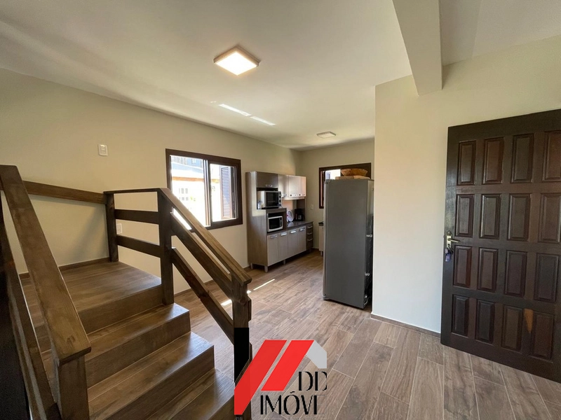 PARA VOCÊ QUE TEM FAMILIA GRANDE. SOBRADO COM 4 DORM, 3 QUADRAS DO MAR: 13ª foto da galeria de imagens do imóvel