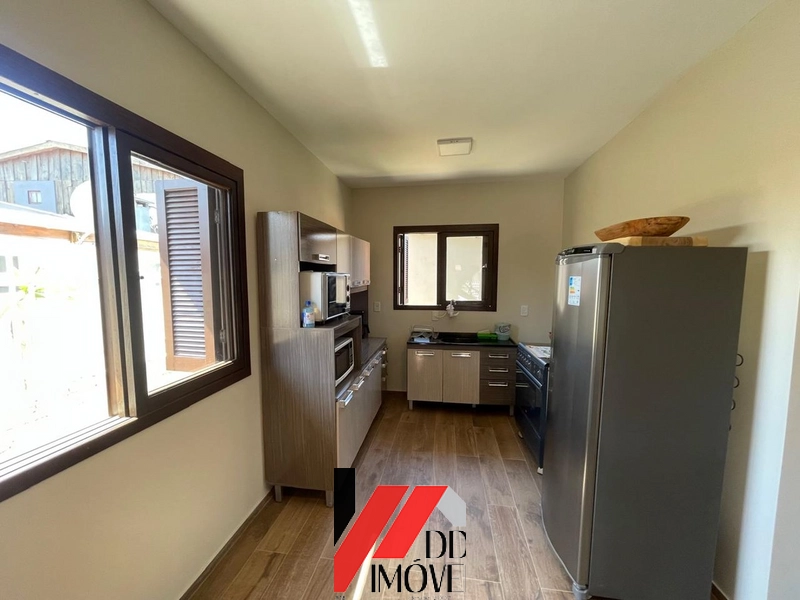 PARA VOCÊ QUE TEM FAMILIA GRANDE. SOBRADO COM 4 DORM, 3 QUADRAS DO MAR: 14ª foto da galeria de imagens do imóvel