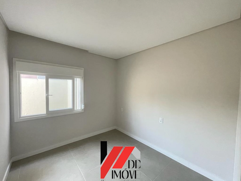 CASA NOVA COM 3 DORMITÓRIOS, EXCELENTE PADRÃO DE ACABAMENTO.: 4ª foto da galeria de imagens do imóvel