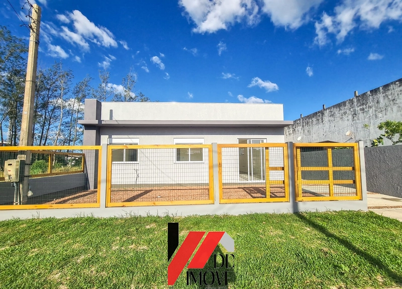 CASA COM TERRENO INTEIRO NA PRAIA DO BARCO