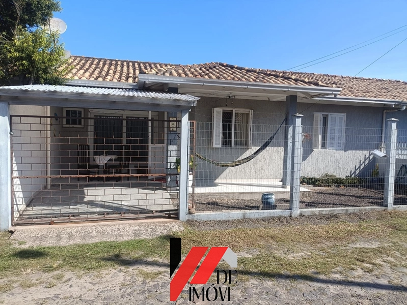 CASA DE 2 DORMITÓRIOS NA NOVA GUARANI