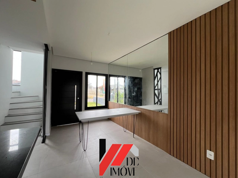 SOBRADO A 100M DO MAR: 9ª foto da galeria de imagens do imóvel