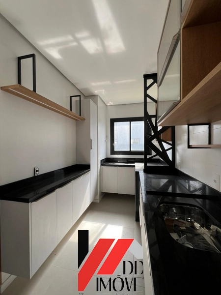 SOBRADO A 100M DO MAR: 6ª foto da galeria de imagens do imóvel