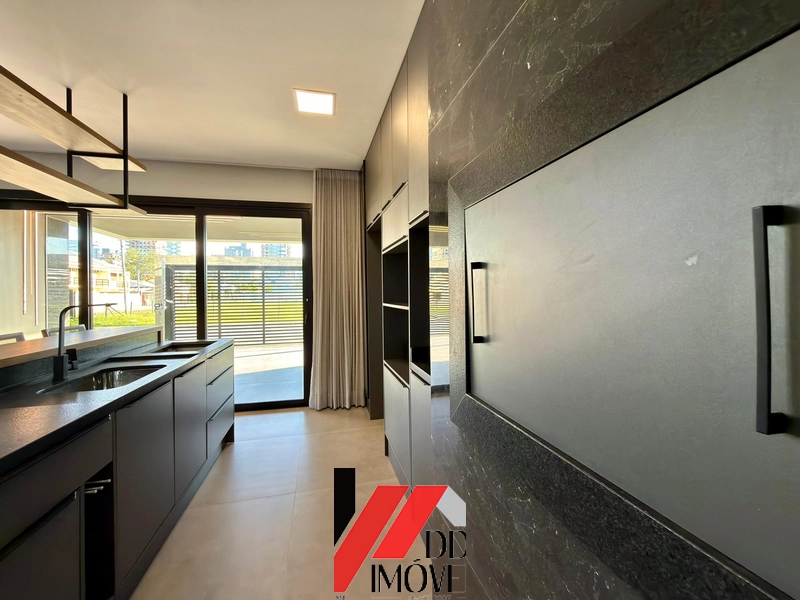 CASA ALTO PADRÃO  COM TERRAÇO E PISCINA  À VENDA: 21ª foto da galeria de imagens do imóvel