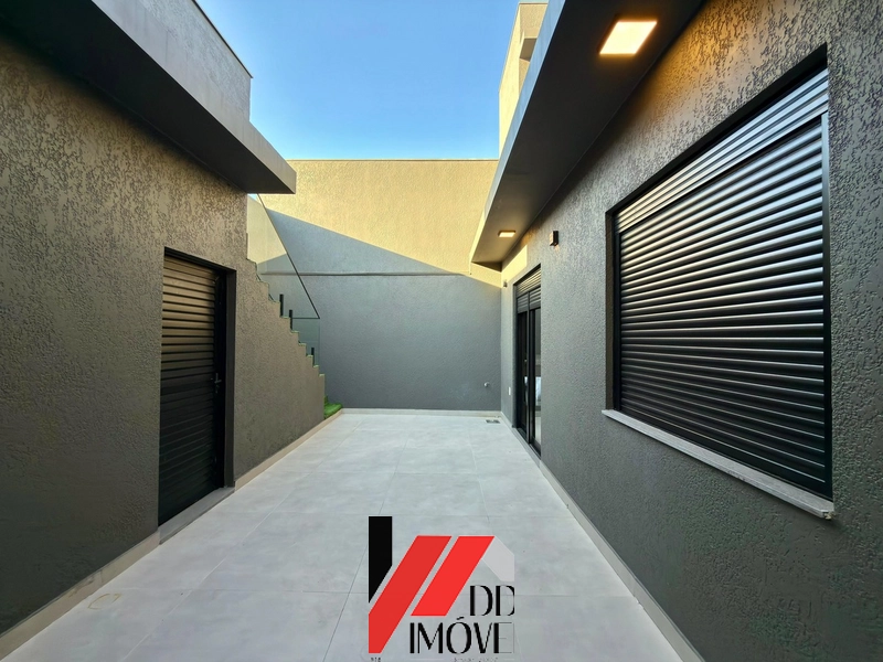 CASA ALTO PADRÃO  COM TERRAÇO E PISCINA  À VENDA: 18ª foto da galeria de imagens do imóvel