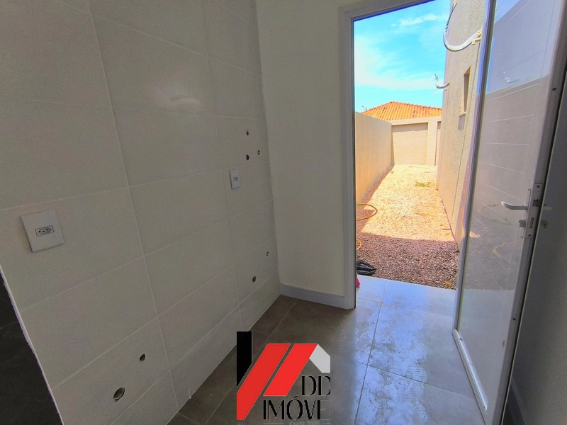 CASA NOVA COM TERRAÇO E VISTA PARA O MAR: 5ª foto da galeria de imagens do imóvel