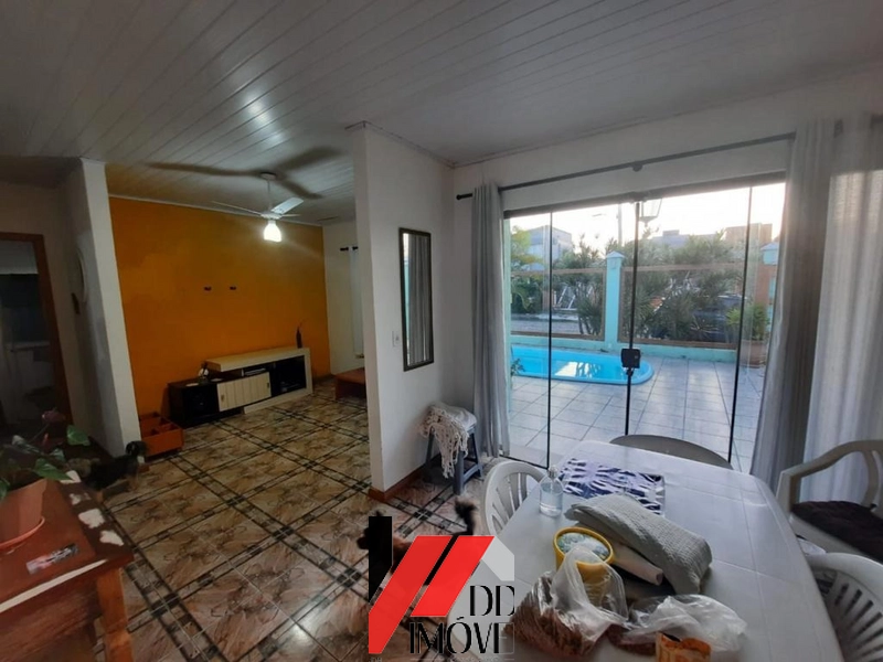Casa à Venda em Capão Novo perto da Avenida Principal e da praia: 19ª foto da galeria de imagens do imóvel