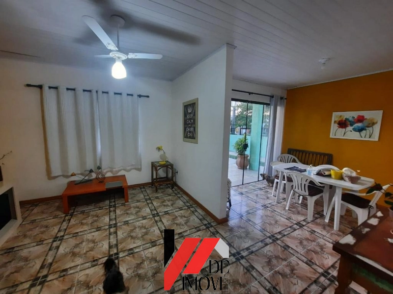 Casa à Venda em Capão Novo perto da Avenida Principal e da praia: 24ª foto da galeria de imagens do imóvel