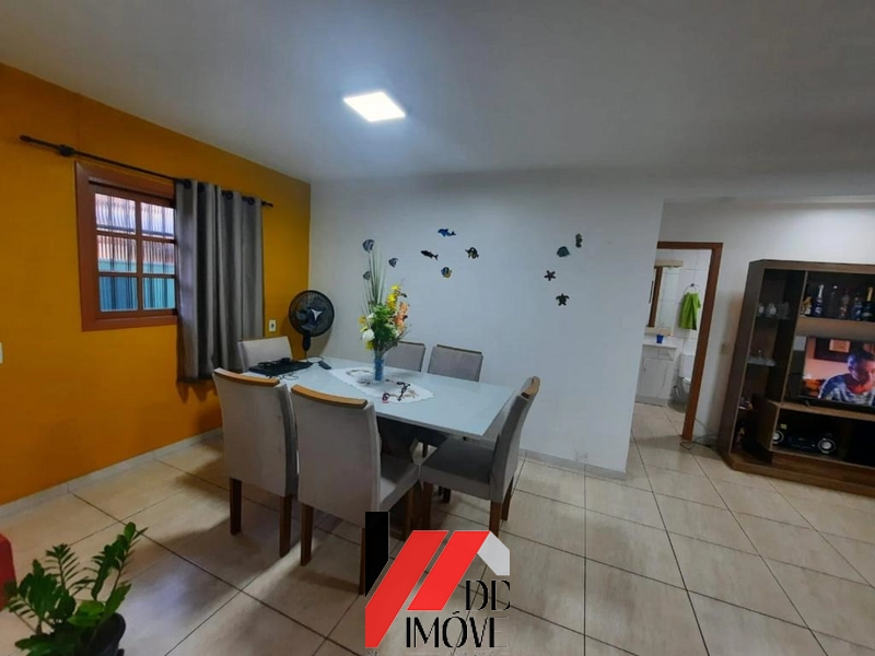 Casa à Venda em Capão Novo perto da Avenida Principal e da praia: 27ª foto da galeria de imagens do imóvel
