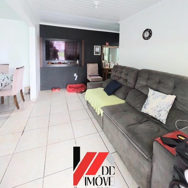 Casa à Venda com 3 dormitórios no bairro são jorge!: 11ª foto da galeria de imagens do imóvel