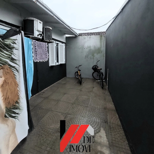 Casa à Venda com 3 dormitórios no bairro são jorge!: 6ª foto da galeria de imagens do imóvel