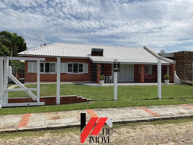 CASA EM ATLÂNTIDA COM 4 DORMITÓRIOS!!: 1ª foto da galeria de imagens do imóvel