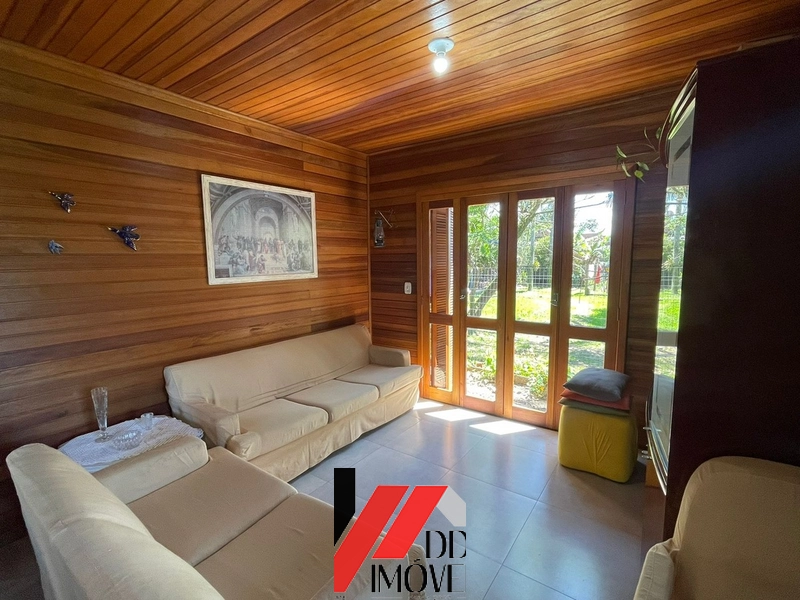 CHALÉ DE MADEIRA A VENDA EM CAPÃO DA CANOA: 5ª foto da galeria de imagens do imóvel