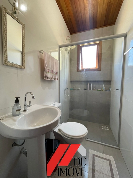 CHALÉ DE MADEIRA A VENDA EM CAPÃO DA CANOA: 18ª foto da galeria de imagens do imóvel